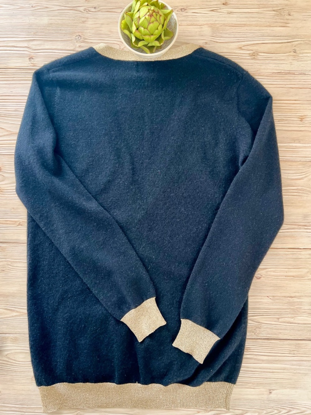 Madeleine Thompson 100% Cashmere Black Gold Trim Cardigan Medium - Picture 6 of 7
